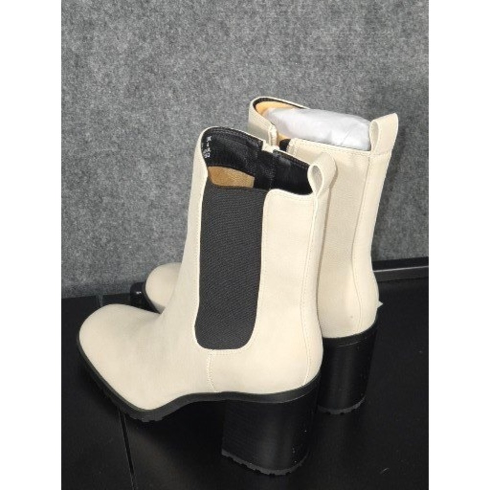 Amazon Essentials Women Ivory Faux Leather Block Heel Chelsea Boots Size‎ 8.5 - Picture 7 of 9